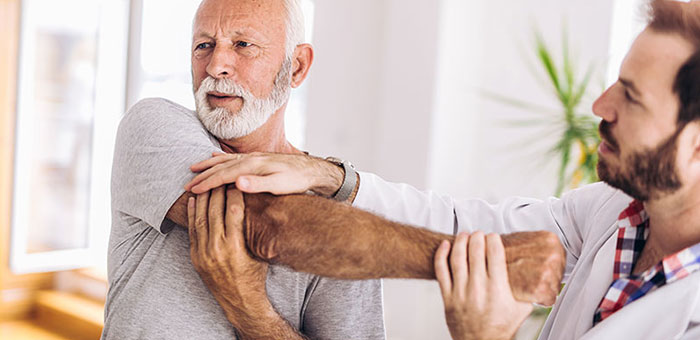 Benefits of chiropractic for elderly in Roseville