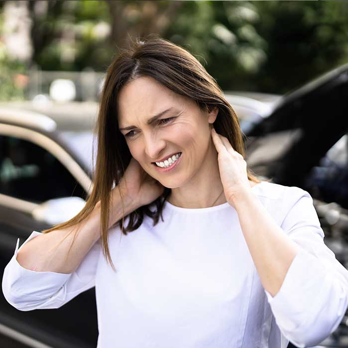 Whiplash chiropractor in Roseville